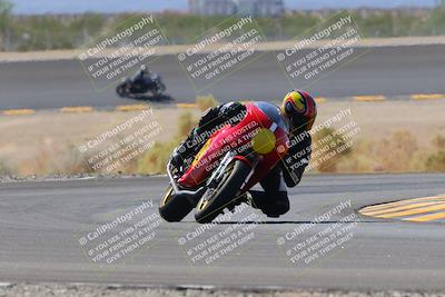 media/Oct-08-2022-SoCal Trackdays (Sat) [[1fc3beec89]]/Turn 14 (1050am)/